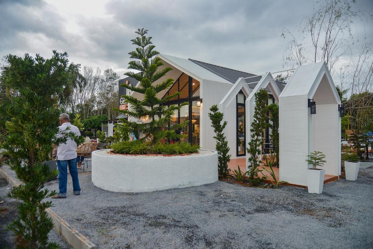 Jb Grand Resort Nakhon Si Thammarat Luaran gambar