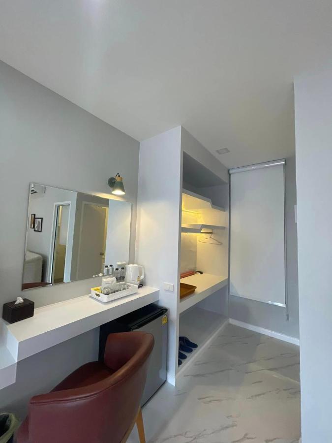 Jb Grand Resort Nakhon Si Thammarat Luaran gambar